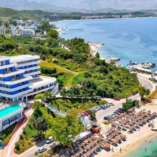 Regina Blu (Radhimë)