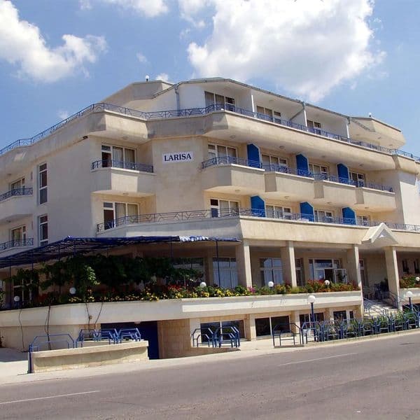 Larisa