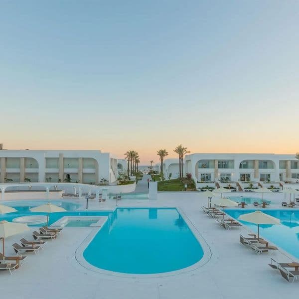 Sunrise White Hills Resort