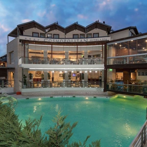 Cosmopolitan (Paralia)