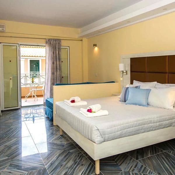 Amour Holiday Resort