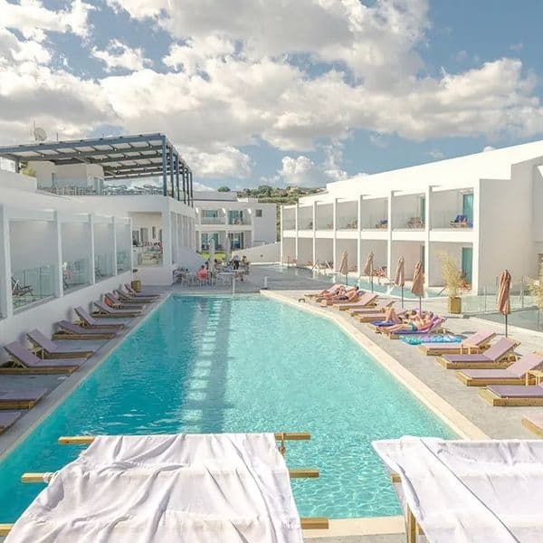 Mirage Bleu Resort