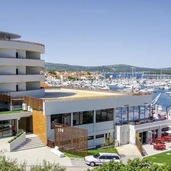 In (Biograd na Moru)