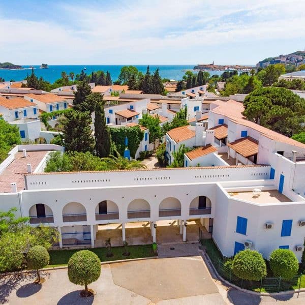 Slovenska Plaza (Budva)