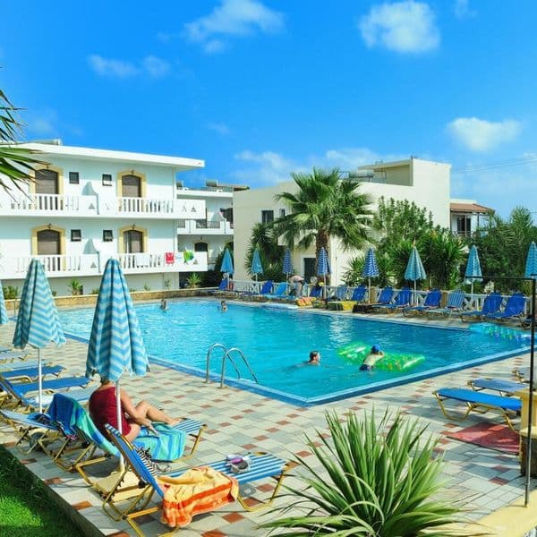 Paloma Garden & Corina