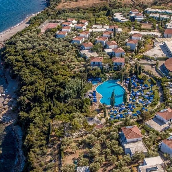 Sunrise Village (Petalidi)