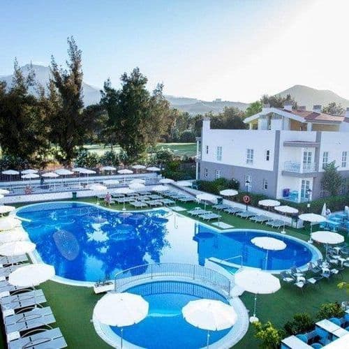 Coral Compostela Beach Golf