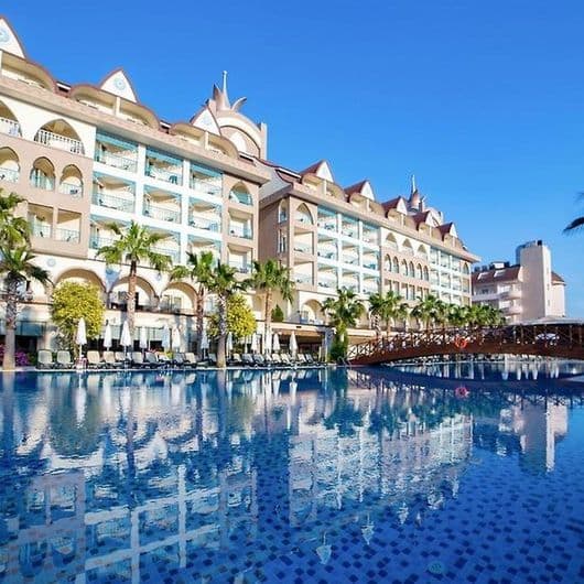 Side Crown Palace (Side)