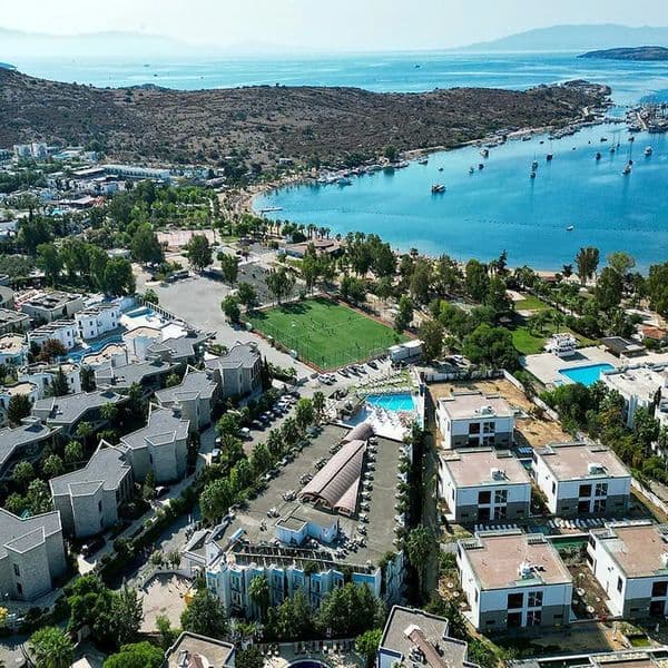 Smart Stay Beach (ex. Eken Resort)