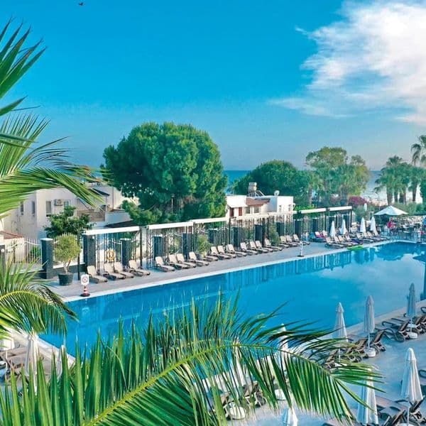 Thalia Unique (Side)