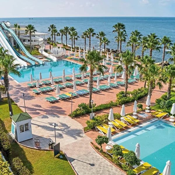 Vikingen Infinity Resort & Spa