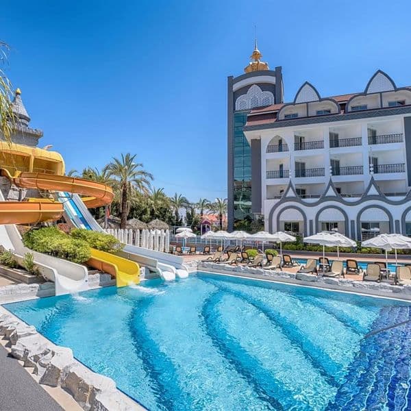 Well Palace Side (ex. Side Crown Charm Palace)