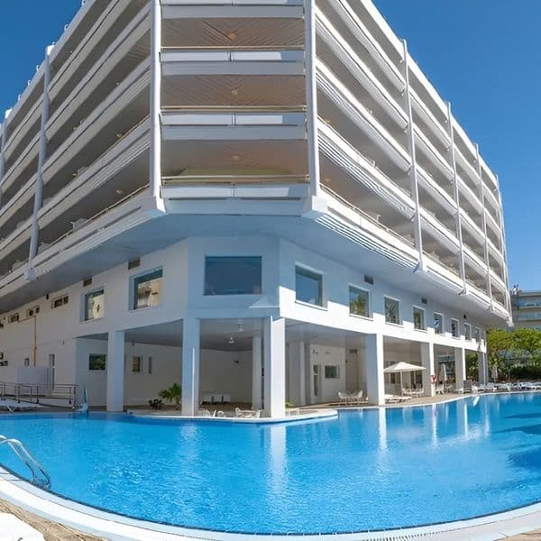 Ponient Pirámide Salou by PortAventura World